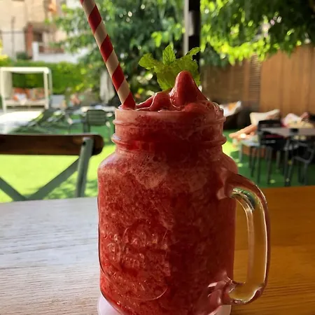 Windsor Tossa - Adults Only 16 또사데마르