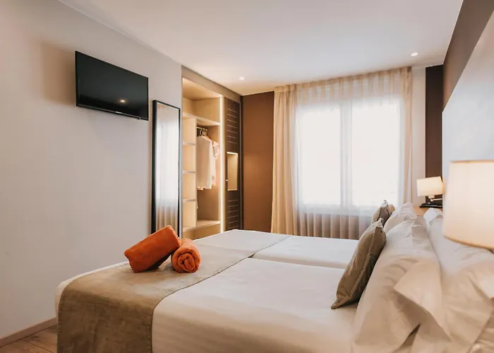 Windsor Tossa - Adults Only 16 3*