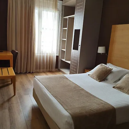 Windsor Tossa - Adults Only 16 Szálloda