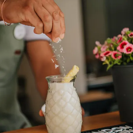 Windsor Tossa - Adults Only 16 3*