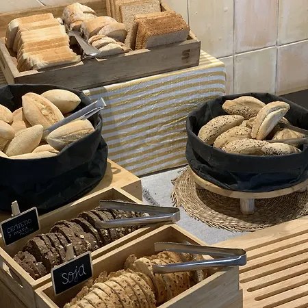 Windsor Tossa - Adults Only 16 3*