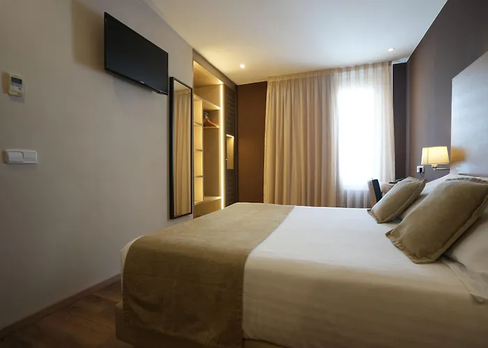 호텔 Windsor Tossa - Adults Only 16 3*