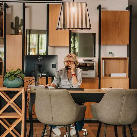 Windsor Tossa - Adults Only 16