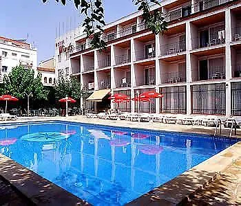 Windsor Tossa - Adults Only 16 3*